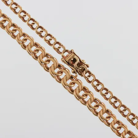 Collier Bismarck 18k,Tore Clareus Stockholm,längd ca 46 cm,bredd 3.8-6.6 mm,slitna länkar vid låset. Vikt: 15,9 g