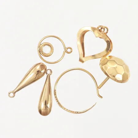 Diverse defekt guld, ett par örhängen, två udda örhänge, två hängen ena med sten, 18K Vikt: 3 g