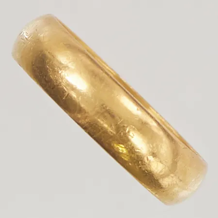 Ring, Ø19¾, gravyr, 23K 7,2g.