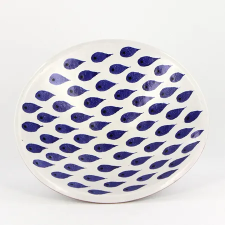 Skål/fat i fajans av Stig Lindberg, Gustavsberg, Studiohanden, 40/50-tal, Ø17cm, märkt F-103 Skickas med paket.