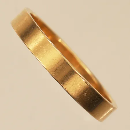 Ring slät, stl 17½, bredd 3mm, 18K  Vikt: 2,8 g