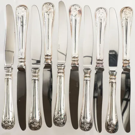 Matknivar med blad i rostfritt stål, modell gammal Fransk, längd 21cm, GAB, 830/1000 silver Vikt: 825,6 g