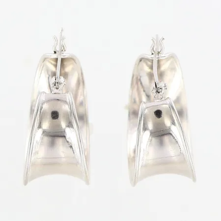 Ett par örhängen, creoler, Ø 25mm, bredd ca 13mm, 925/1000 Silver Vikt: 9,2 g