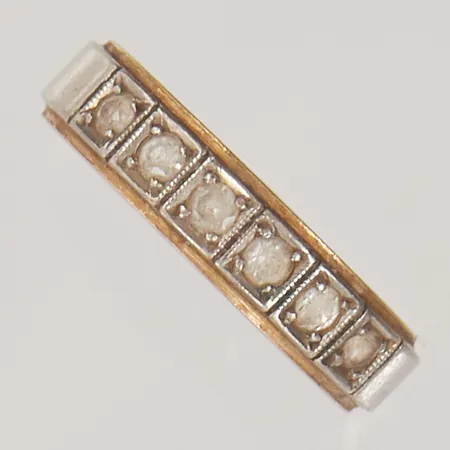 Ring Ø15½, bredd:3mm, vita stenar, 18K 3,7g.