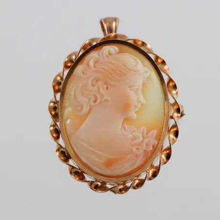 Hänge/brosch 18k,camé,K&EC Göteborg,höjd ca 3.5 cm. Vikt: 7,6 g