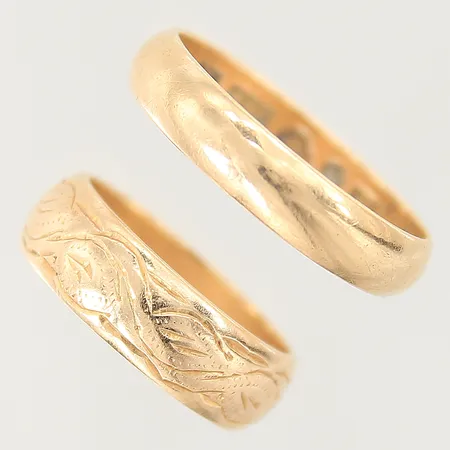 Ringar, två stycken, gravyrer, 18K  Vikt: 11,7 g