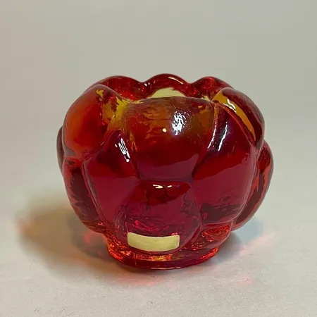 Ljuslykta åkerbär av Gunnar Muskos, höjd 6cm