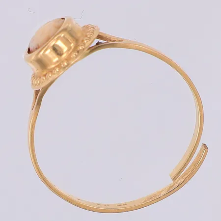 Ring med camé, defekt, skenan av, 18K Vikt: 1,1 g