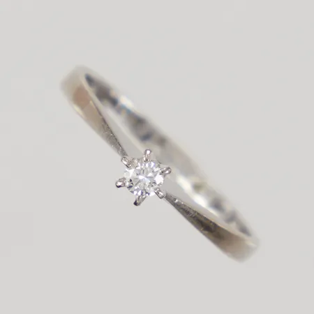 Ring diamant 0,08ct, Stl 16, bredd 2mm , bör omrodieras, skev,  vitguld, 18K Vikt: 2 g