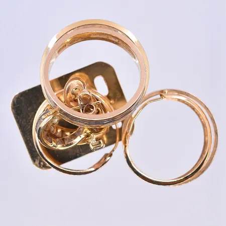 Diverse guld, 18K. Vikt: 14,8 g