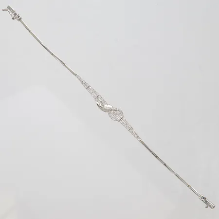 Armband med vita stenar, längd ca 17cm, bredd 2-8mm, vitguld, 18K Vikt: 6,9 g