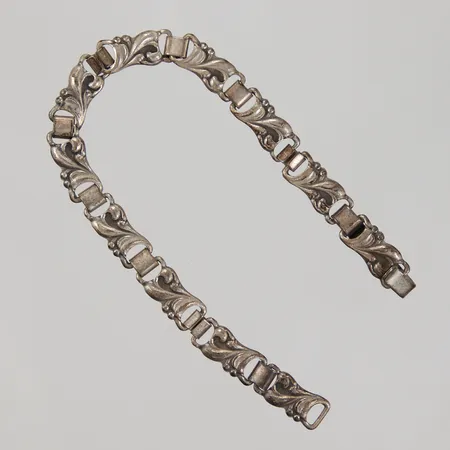 Armband med blomdekor 18cm, bredd 7,1mm, 830/1000 silver,  Vikt: 9,9 g