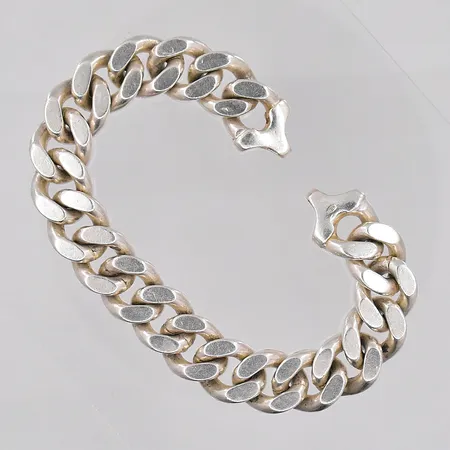 Armband Pansar, 21cm, bredd 15mm, defekt lås saknas, silver 925/1000 Vikt: 93,6 g