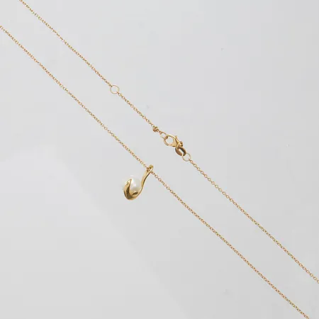 Collier med odlad pärla, längd ca 42,5+45cm, bredd 0,5-15mm, knut vid ögla, 18K, bruttovikt: 2,9g Vikt: 2,9 g