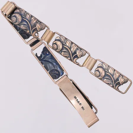 Armband med blommönster 19cm, bredd 11mm, defekt, Asa-silver år 1958, 830/1000 silver Vikt: 13,5 g