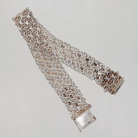 Armband X-länk med stav 18,5cm, bredd 15,5mm, ojämnheter, ena låsåtta saknas, GHA, 925/1000 silver,  Vikt: 23,9 g
