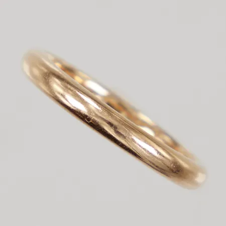 Ring slät, stl 18½, 3mm, gravyr, 18K Vikt: 4,1 g