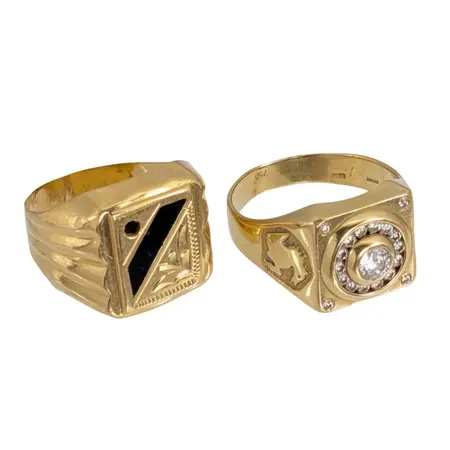 Ringar, två st, 18K guld, defekter, bruttovikt 16,3g Vikt: 16,3 g