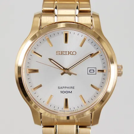 Herrur Seiko Sapphire 100M Ø41mm, inre omkrets ca 20cm, SN:752188, 7N42-0GE0, kvarts, guldtonat stål, datum, viklås, smärre repor, inga tillbehör.