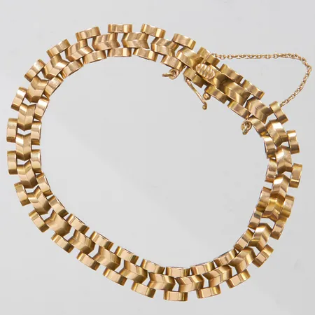 Armband, längd ca 18,5cm, bredd 8mm, säkerhetskedja, bruksslitage, 14K Vikt: 15,1 g