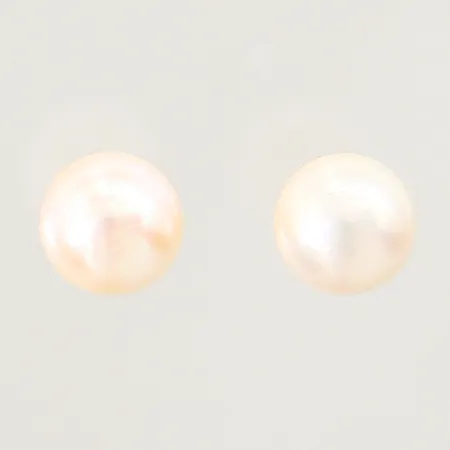 Ett par örhängen med odlade pärlor, Ø6mm, 18K  Vikt: 1 g