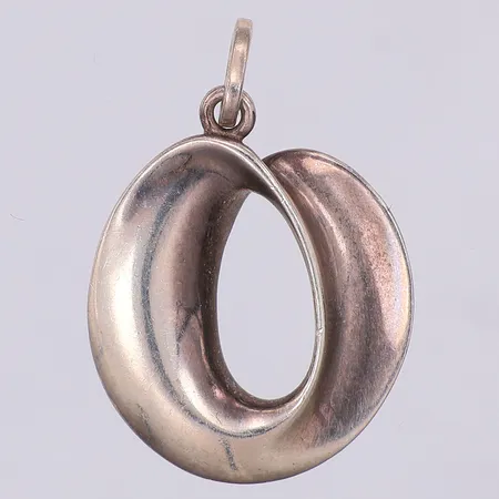 Hänge genombrutet mönster 28mm, 925/1000 silver Vikt: 4,3 g