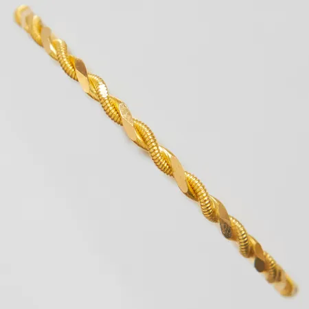 Armring barn, Ø 42,5cm, bredd 2,5mm, ostämplad, 21K Vikt: 5,8 g