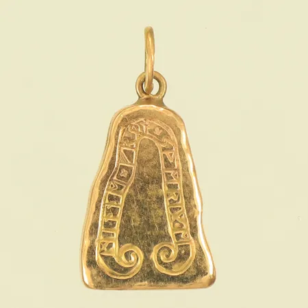 Berlock runsten 14x10mm exkl ögla, 18K 0,8g 