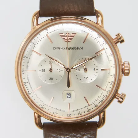 Herrur Emporio Armani Aviator stål quartz 43mm ref: AR-11106 nr: 231803 datum slitet läderband bygelspänne inga tillbehör.