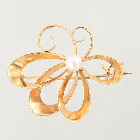 Brosch med odlad saltvattenspärla, 32X28mm, 18K  Vikt: 2,8 g