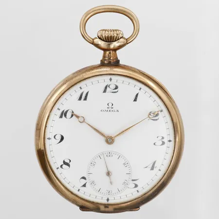 Fickur Omega 14K, manuell, Ø52mm, liten sekundvisare, innerboett i metall, gravyr, 14K guld, bruttovikt: 90,8g. 