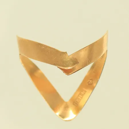 Ring defekt, gått av i skenan, 18K, 2g Vikt: 2 g