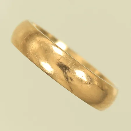 Slät ring stl 18, bredd 5mm, gravyr, repig och sliten, 18K, 7,4g 