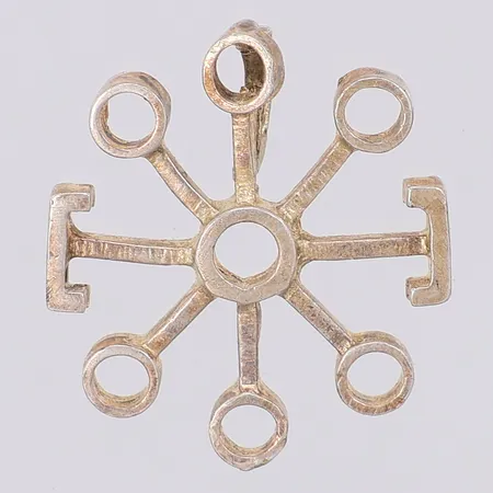 Hänge med ögla på baksidan, 20mm, 925/1000 silver Vikt: 1,7 g