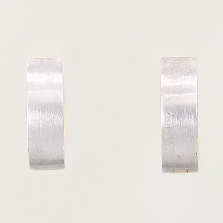 Ett par örhängen, Ø13mm, tvåfärgade, matterade, 18K  Vikt: 4,8 g