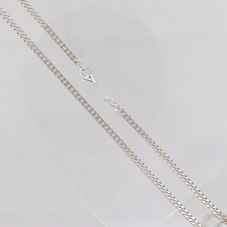 Kedja Pansar, 60cm, bredd ca 4mm, GHA, defekt av vid låset, silver 925/1000 Vikt: 26,5 g