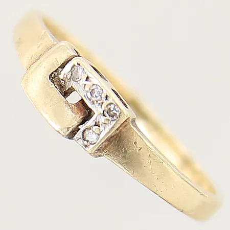 Ring med diamanter, 4xca 0,005ct, stl:17¼, bredd:1,7mm, skev, 14K Vikt: 1,7 g