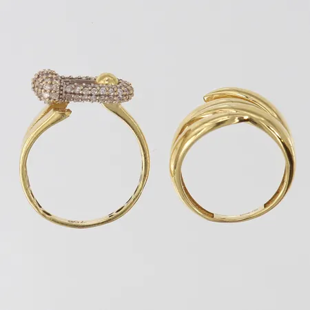 Två ringar, stenar, skeva, defekt, 18K Vikt: 7,2 g