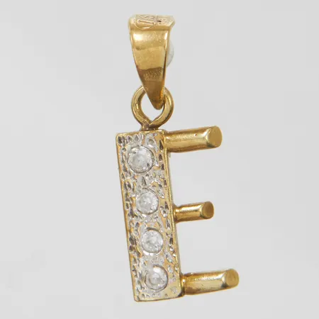 Hänge bokstav E med vita stenar, längd ca 20mm inkl ögla, bredd 7mm, 14K Vikt: 0,9 g