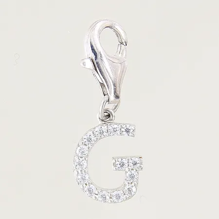 Berlock bokstaven 'G' med vita stenar, längd: 21mm, bredd: 9mm, GHA, silver 925/1000 Vikt: 1,2 g