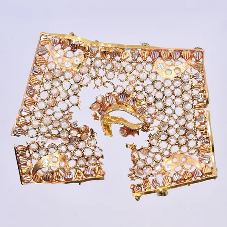 Diverse defekt guld, 21K. Vikt: 6,1 g