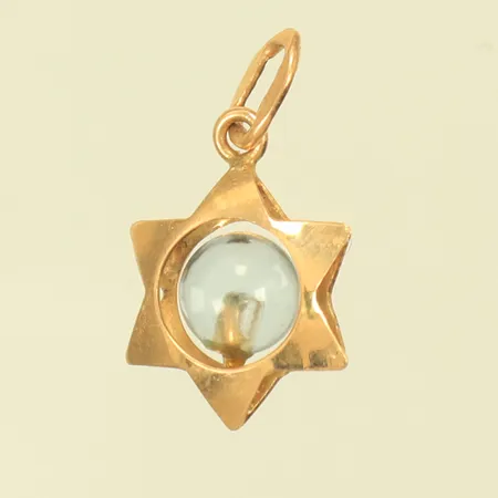 Berlock stjärna med vit sten, 10mm exkl ögla, 18K 0,7g totalt