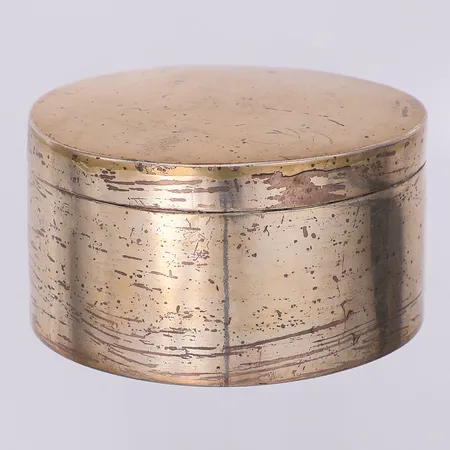 Silverdosa troligen Ingemar Höglund Härnösand år 1814, gravyr, 830/1000 Vikt: 63,4 g