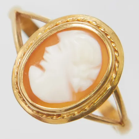 Kaméring med snäckskal, ca Ø17¼ bredd:1,8-12,4mm, 18K  Vikt: 1,4 g