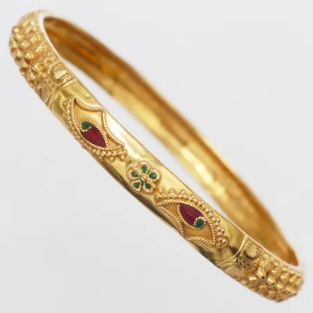 Armring med emaljdetaljer samt dekor Ø58mm bredd 7mm, defekt emalj, något bucklig, skev, 22K Vikt: 8,1 g