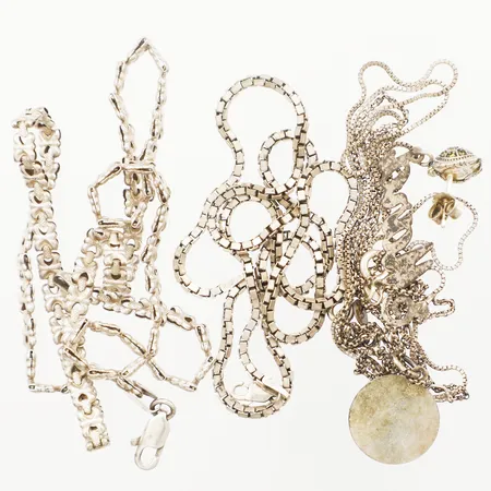 Diverse silver, defekta, gravyr, 925/1000 silver Vikt: 26 g