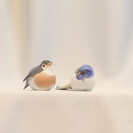 2st Figuriner Royal Copenhagen & Bing & Gröndahl i form av fåglar modell 2266 och 1635 höjd 5,5- 6,5cm Skickas med paket.