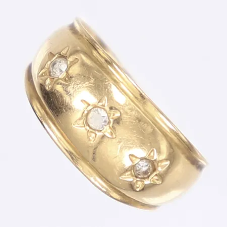 Ring med vita stenar stl 17½ bredd 3-9mm 1970-tal 18K Vikt: 1,9 g