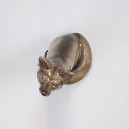 Figurin i form av Räv Royal Copenhagen modell 1475 höjd 15cm  Skickas med paket.