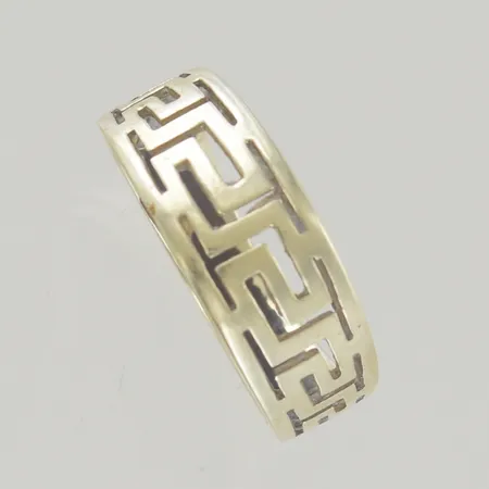 Ring, Ø 17¾ mm, bredd 3,9 mm, svart på insidan, 14K Vikt: 4,2 g